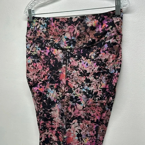 Lululemon Base Pace Tight Leggings Pant High Rise Stencil Blossom Red Size 12 - Picture 3 of 9